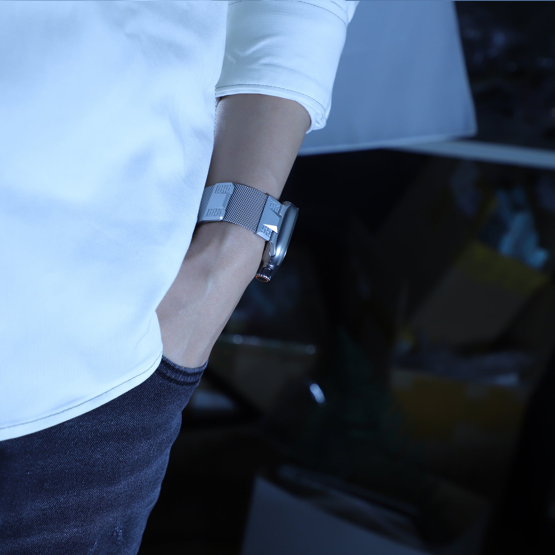 Mecha Milanese Loop Magnetic Band For Apple Watch - Image 9